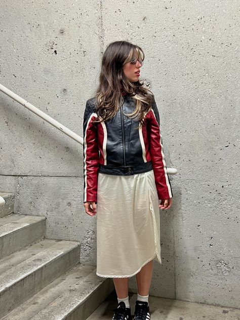 Adidas Jacket Outfit, Sambas Outfits, Biker Jacket Outfit, Beige Midi Skirt, Moto Jacket Outfit, Samba Outfit, Adidas Sambas, Clothing Blogs, Skirt Maxi