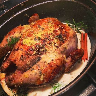 Jamie Oliver Roast Chicken, Chicken In Milk, Best Roast Chicken Recipe, Snacks Chicken, Jamie Oliver Chicken, Best Roasted Chicken, Cooking Whole Chicken, Chicken Roasted, Whole Chicken Recipes