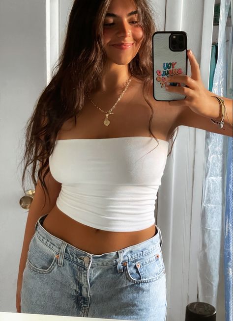 girl wearing a white tube top from hollister, summer outfit inspo, tube top, trendy, explore viral White Tube Top Outfit Jeans, White Tube Top Outfit Summer, White Bandeau Top Outfit, Outfit With Tube Top, Tube Top Outfit Aesthetic, Bandeau Top Outfit, White Tube Top Outfit, Bandeau Top Outfits, Outfit Aesthetic Vintage