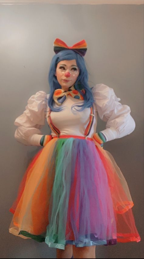 Auguste Clown, Clown Dress, Clown Clothes, Clown Party, Female Clown, Send In The Clowns, Fall Fest, Cute Clown, Clown Faces