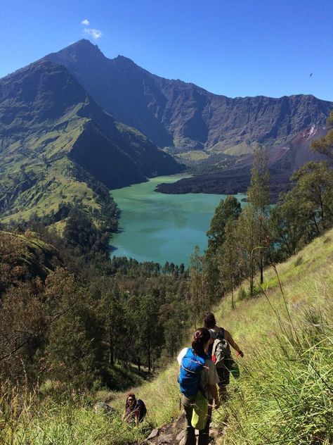 Rinjani Mountain Wallpaper, Rinjani Mountain, Gap Year Travel, Mountain Aesthetic, Earth Images, Mountain Wallpaper, Outdoor Tv, Mountain Sunset, Mountain Travel