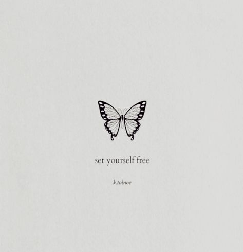 Short Meaningful Quotes Tattoos, Positive Short Quotes, Short Quotes About Life, Short Quote Tattoos, Small Rib Tattoos, Energy Motivation, Love Yourself Tattoo, Tattoos Infinity, Small Quote Tattoos