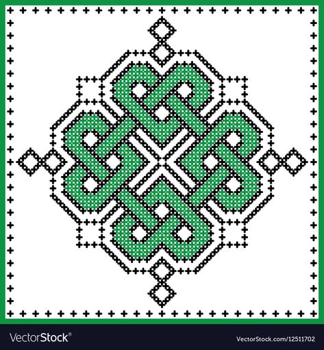 St Patrick's Cross, Crochet Heart Blanket, Celtic Cross Stitch, Monogram Cross Stitch, Cross Stitch Border Pattern, Scottish Culture, Celtic Patterns, Celtic Design, Perler Patterns