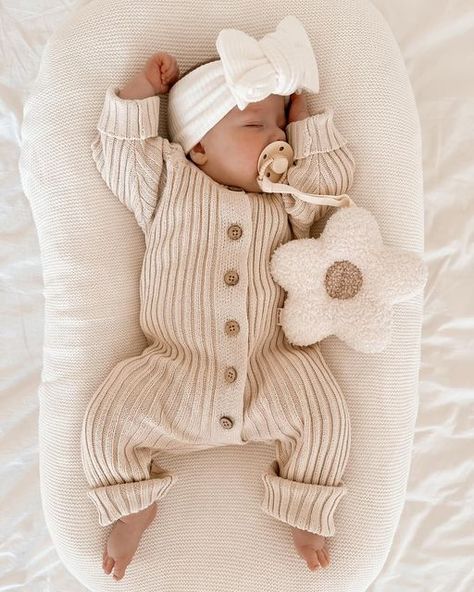 Baby Knitted Clothing on Instagram: "Nothing is cuter then seeing the comparison from a fresh Newbie to a chunky little Bebe 🥹💗  📸  @ashleighmaw_     .    .    #newborn #newbornlove #newbornphotography #baby #chunkybaby #sleepingbaby #babyfashion #babystyle #babyclic #neutralnursery #growingbaby #babyknits #babykeepsake" New Borned Baby Girl, Newborn Baby Stuff, Baby Newborn Girl, New Born Baby Girl, Newborn Baby Girl Clothes, Sweet Dreams Baby, Chunky Babies, Newborn Girl Outfits