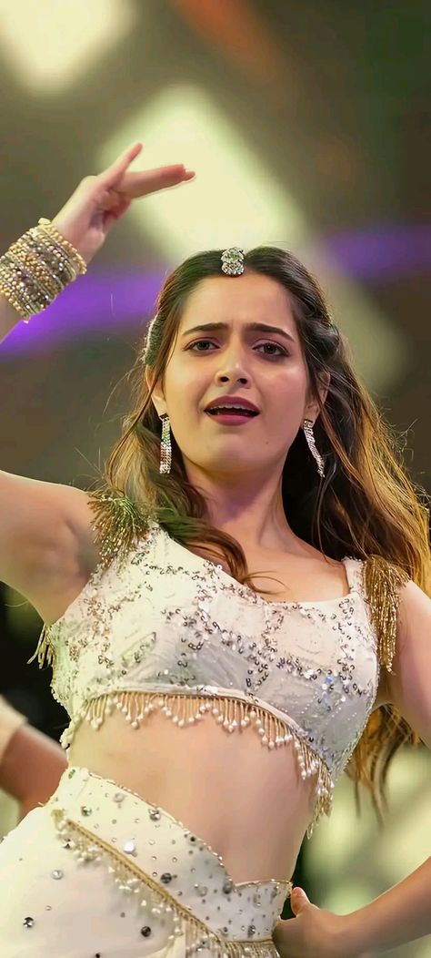 Ashika Ranganath, Workout Training Programs, Beauty Women, Fashion Models, Most Beautiful, Actresses, Beauty, Quick Saves