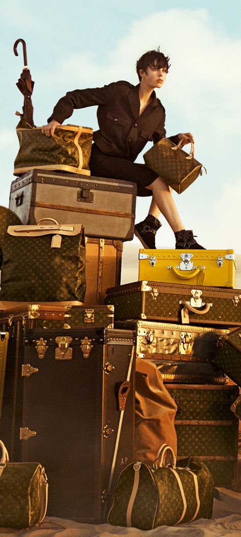 We hope you're planning to travel in style on your final Summer getaways! http://luxurygaragesale.com/collections/designer-louis-vuitton/products/brown-monogram-canvas-sturdy-structured-alzer-80-travel-suitcase Louie Vuitton, Photo Star, Safari Chic, It Bag, Best Ads, Vintage Luggage, Jumping For Joy, Wish List, Suitcases