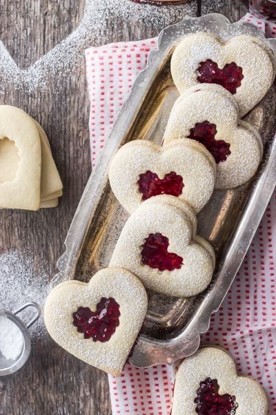 Raspberry Linzer Cookies, Linzer Cookies Recipe, Homemade Raspberry Jam, Mixer Recipes, Linzer Cookies, Cookies Baking, Tea Cakes, Christmas Cookie, Holiday Cookies