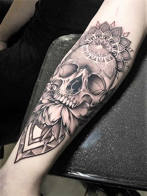 Skull And Mandala Tattoo, Candy Skull Tattoos, Skull Mandala Tattoo, Sugar Skull Tattoo Design, Floral Skull Tattoos, Mandala Skull, Candy Skull Tattoo, Punk Tattoos, Sugar Skull Tattoo