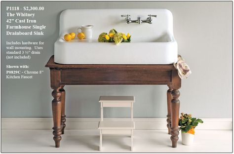 A page profiling vintage drainboard sinks in many styles and colors, where to find vintage drainboard sinks or reproductions as well as restoration options. Farmhouse Sink With Drainboard, Small Farmhouse Sink, Farmhouse Sink Vanity, Farmhouse Bathroom Sink, Vintage Sink, Drainboard Sink, Kitchen Sink Design, Retro Renovation, Small Farmhouse