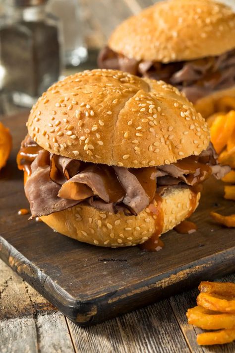 Low Calorie "Arby's" Roast Beef Sandwich Healthy Roast, Shaved Beef Recipe, Arbys Roast Beef Sandwich, Roast Beef Sandwich Recipes, Beef Sandwich Recipes, Roast Beef Sandwich, Beef Sandwiches, Roast Beef Sandwiches, Roast Beef Recipes