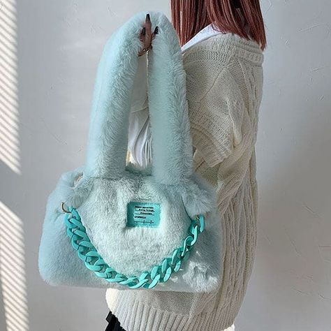 Sweet Fluffy Chain Shoulder Bag - Standart / Mint Green Kawaii Swimsuit, Fluffy Bag, Kawaii Bags, Anime Lingerie, Cottagecore Fashion, High Fashion Outfits, Kawaii Dress, Kawaii Accessories, Kawaii Aesthetic