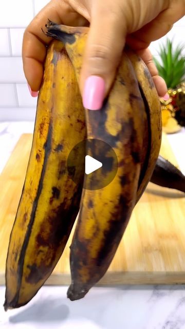 Ripe Plantain Recipes, Moi Moi Recipe, Mackerel Fish, Plantain Recipes, Red Oil, Ripe Plantain, Fast Foods, Seasoning Salt, Fish Stock