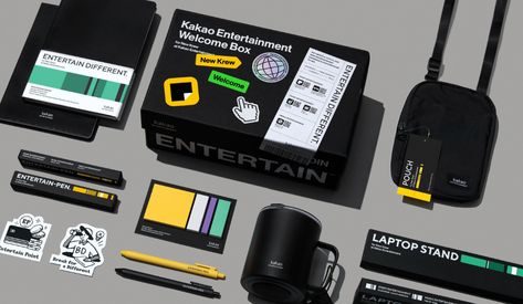 Kakao entertainment Welcome Box on Behance Brand Communication, Motion Graphics Design, Press Kit, Brand Kit, Creative Packaging, Design Student, Advertising Photography, Creative Direction, Infographic Design