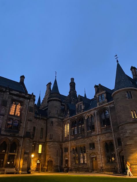 University Of Glasgow Library, Edinburgh University Dorm, University Of Glasgow Aesthetic, Glasgow University Aesthetic, Pretty Universities, Edinburgh University Aesthetic, University Glasgow, David Eastman, Glasgow Aesthetic