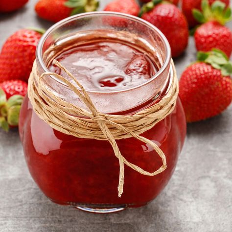 Strawberry Jam Made with Honey Jam Made With Honey, Strawberry Harvest, Strawberry Honey, Lemon Juice Uses, Christmas Jam, Strawberry Jam Recipe, Strawberry Kitchen, Homemade Strawberry Jam, Strawberry Season