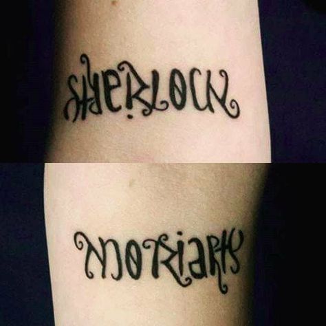 Sherlock/Moriarty Tattoo Sherlock Holmes Tattoo, Sherlock Tattoo, Sherlock Holmes Fandom, Sherlock Wallpaper, Lock Tattoo, Sherlock Holmes 3, Sherlock Series, Sherlock Moriarty, Sibling Tattoos