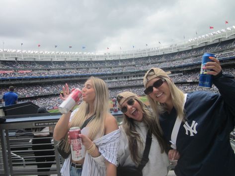 Yankees Game Aesthetic, Yankees Game, Pretty Mess, Instagram Photo Ideas Posts, Good Vibes, Summer Aesthetic, Good People, Fitness Inspo, New York