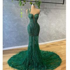 Balysah Couture (@balysahcouture) • Instagram photos and videos Unique Ball Dresses Senior Prom, Green Mermaid Dress Prom, Green Matric Dance Dresses, Green Gala Dresses, Matric Dance Dresses Ideas, Prom 2k23, Emerald Prom Dress, Green Mermaid Prom Dress, Matric Dance Dresses