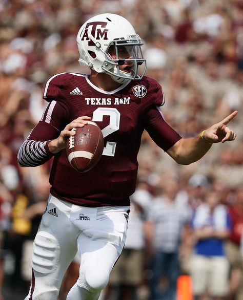 Johnny Manziel #2 of the Texas A&M Aggies looks to throw in the first quarter during a game against the Alabama Crimson Tide at Kyle Field on September 14, 2013 in College Station, Texas. Aggie Football, Kyle Field, Johnny Manziel, College Station Texas, College Station, Texas A&m, Alabama Crimson, Alabama Crimson Tide, Crimson Tide