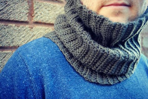 Newest Absolutely Free mens Crochet cowl Strategies THE HUBBY COWL – CROCHET COWL #Absolutely #cowl #Crochet #free #mens #Newest #Strategies Crochet Mens Scarf, Crochet Cowl Free Pattern, Crochet Men, Crochet Neck Warmer, Crochet Cowl Pattern, Crochet Gloves, Cowl Pattern, Crochet Cowl, Ideas Crochet