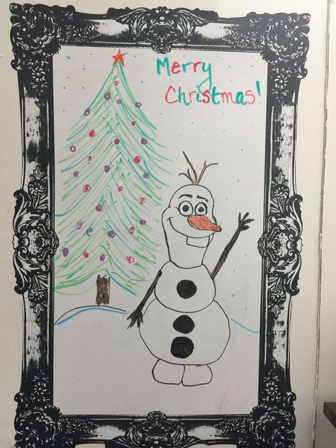 White Board Christmas Drawings, Christmas Whiteboard Ideas, Christmas White Board Ideas, White Board Wall, Christmas Board Decoration, White Board Drawings, Olaf From Frozen, Whiteboard Ideas, Classroom Designs