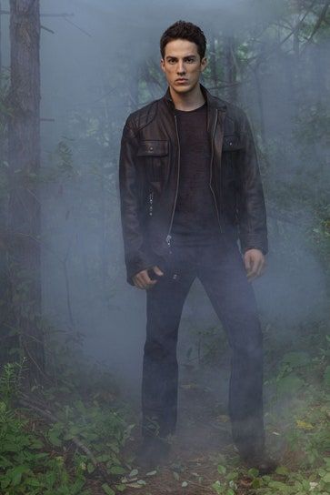 Vampire Diaries Season 2, Tyler Lockwood, Vampire Diaries Outfits, Eric Bana, Michael Trevino, Candice Accola, The Vampire Diaries 3, Vampire Diaries Seasons, Vampire Diaries Cast