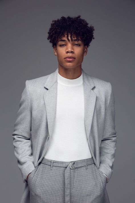 Corey Campbell, Men Haircut Curly Hair, Afro Men, Black Men Street Fashion, Black Men Hairstyles, Boys With Curly Hair, Couple Photoshoot Poses, Curly Hair Men