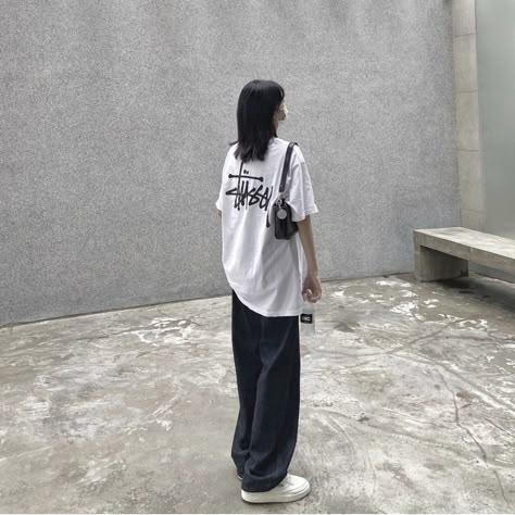 Boyish Outfits, Baggy Clothes, Tomboy Style Outfits, Looks Street Style, Tomboy Fashion, 가을 패션, Korean Outfits, Casual Style Outfits, Aesthetic Outfits