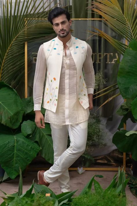 [Ad] Shop For Runit Gupta Ivory Cotton Linen Embroidered Bundi For Men Online At Aza Fashions #kurtawithblazerformen Wedding Carnival Outfits For Men, Indian Wedding Carnival Outfits Men, Carnival Men Outfit, Men Carnival Outfit, Carnival Outfit For Men, Men’s Ethnic Wear, Koti Style Kurti For Men, Latest Designer Kurta For Men, Carnival Outfit Men