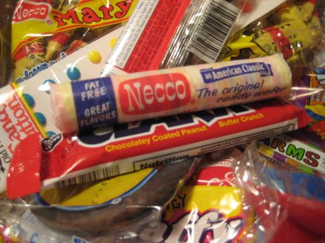 1950's Retro Candy From Hometown Favorites, An Old Fashioned Candy...REMEMBER THESE LIKE IT WAS YESTERDAY Bears Photos, 1950s Candy, Necco Wafers, Candy Wafers, Peanut Butter Crunch, Penny Candy, Nostalgic Candy, Old Fashioned Candy, Candy Companies