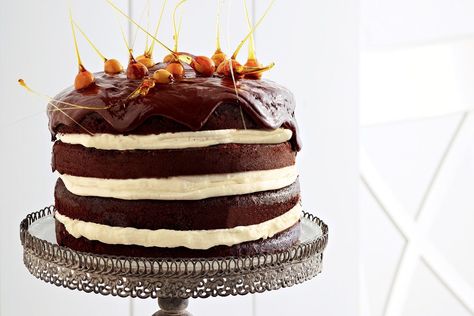 Chocolate butterscotch layer cake Chocolate Ganache Icing, Everyday Cakes, Ganache Icing, Showstopper Cakes, Butterscotch Cake, Magazine Recipes, Caramel Desserts, Ganache Recipe, Layer Cake Recipes