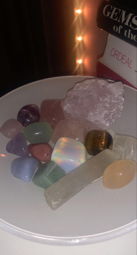 Shalom Core, Aesthetic Crystal Pictures, Aesthetic Nightstand, Crystal Pictures, Softest Blanket, Crystal Room, Crystal Vibes, Crystal Aesthetic, Beautiful Crystals