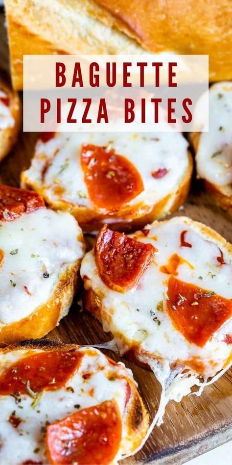 Baguette Pizza Recipe, Homemade Pizza Bites, Baguette Pizza, Baguette Appetizer, Homemade Baguette, Mini Pizza Bites, Baguette Recipe, Pizza Appetizers, Small Pizza