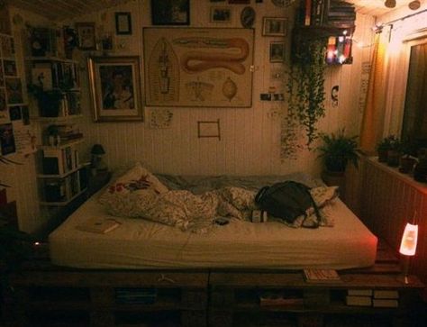 1982 - San Francisco, California. The story begins and so does the c… #fanfiction #Fanfiction #amreading #books #wattpad Fairy Grunge Room, Grunge Room, Indie Room, Aesthetic Rooms, Pretty Room, Dreamy Room, House Room, Small Room, Fairy Grunge