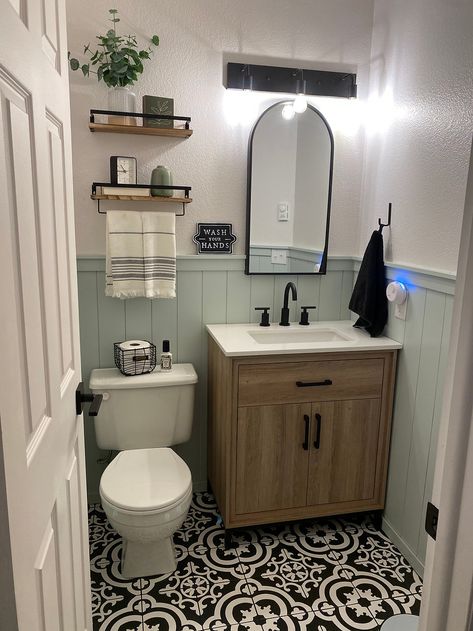 Bathroom Storage Ideas For Small Spaces, Half Bath Decor, Small Half Bathroom, Small Half Bath, Half Bath Remodel, Half Bathroom Remodel, Half Bathroom Decor, Shiplap Bathroom, Backyard Oasis Ideas