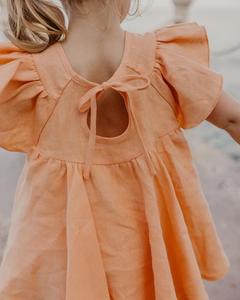 🍑 PEACH LINEN the sweetest set of Flutter Sleeve Tie Back Blouse with “Bouquet 2” embroidery and Bermuda Shorts in Peach linen 🍑 beautiful photos by @juliadukephoto Kids Linen Clothes, Girls Linen Dress, Baby Fashion Newborn, Tie Back Blouse, Baby Dress Design, Baby Dress Patterns, Girls Dresses Summer, Kids Set, Girl Inspiration