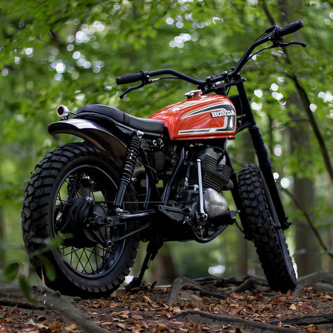 Honda Scrambler 125, Honda Bike, Brat Motorcycle, Motor Custom, Honda Scrambler, Scrambler Custom, Moto Custom, Bike Ideas, Custom Bike