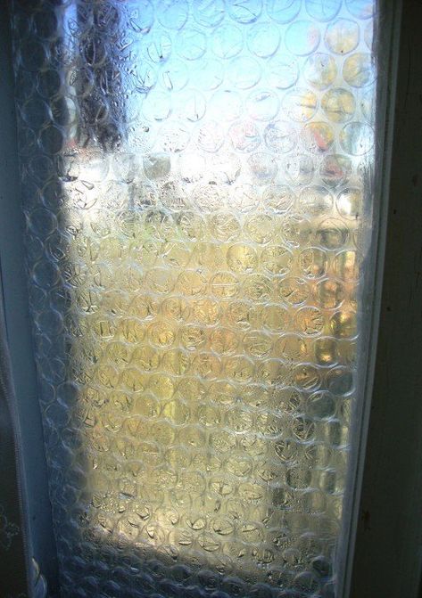 Misted Bubble Wrap Applied to Window: Mist is the magic that helps panels stick to panes. Bubble Wrap Window Insulation, Winter Hacks Cold Weather, Bubble Wrap Windows, Winter Preparation, Window Wrap, Diy House Renovations, Winter Window, Winter Hacks, Home Fix