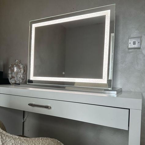 We’re loving the simplicity of @ourneutralhome59 dressing table. 🤩 . Liv decided to place the Crystal Pro Vanity Mirror on her dressing table when she first received it. At a later date, she then took it off the stand and hung the wall with the wall fixings included. 🤗 . Double tap to like this. . www.hollywoodmirror.co.uk . . . #makeupjunkie #mirror #makeupgeek #beautyproducts #hollywood #makeupaddict #makeup #beautyaddict #makeuplovers #vanity #mirrorphoto #makeuptalk #beautyjunkie #make... Hollywood Mirror With Lights, Table Mirrors, Mirrors Uk, Mirror Inspiration, Hollywood Mirror, Lighted Vanity Mirror, Vanity Mirrors, Makeup Mirror With Lights, The Stand