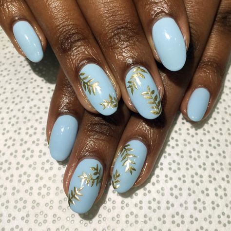 Baby blue gel nails with golden palm leaves #blackgirlnails Gel Nails Brown, Nails Palm, Leaves Nails, Palm Nails, Blue Gel Nails, Light Blue Nails, Blue Gel, Nails Blue, Pretty Hands