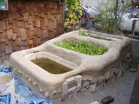 Bathtub Pond, Cob Building, Earth Bag Homes, Straw Bale House, Earthship Home, Mud House, Earth Sheltered, Cob House, Earth Homes