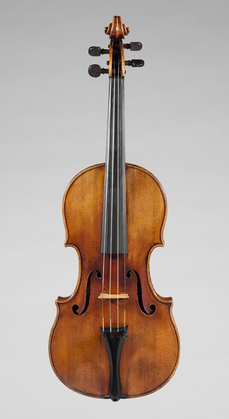 Violino de Antonius Stradivari, de 1693, produzido em Cremona, Itália. Instrument Room, Cremona Italy, Stradivarius Violin, Antonio Stradivari, Violin Family, Violin Makers, Violin Instrument, Violin Art, Learn Violin