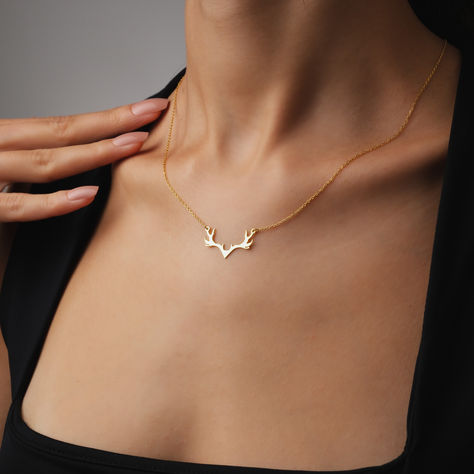 Best Christmas Gifts, Dainty Deer Antler Necklace Deer Antler Necklace, Gold Deer Necklace, Deer Antlers Necklace, Gold Deer, Deer Necklace, Antler Pendant, Antler Necklace, White Gold Chains, Jewelry Tray