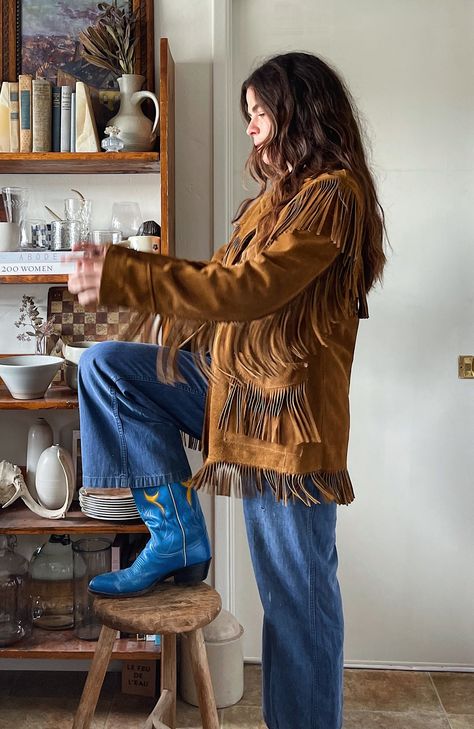 Animal Print Fall Outfits, Western 70s Fashion, 70s Fall Aesthetic, Modern Native American Fashion, Boho Winter Outfits Bohemian, Mexican Western Outfits Women, Boho Cowgirl Outfit, Western Night Out Outfit, Southern Outfits Classy