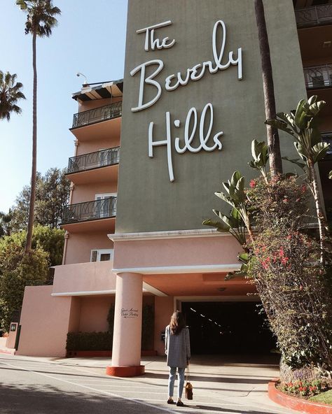 9641 Sunset Blvd Beverly Hills CA 90210 #BeverlyHills #California Vintage Hollywood Aesthetic, Old Hollywood Aesthetic, Hollywood Aesthetic, The Beverly Hills Hotel, Los Angeles Hotels, Sunset Boulevard, Beverly Hills Hotel, Classic Movie Stars, Vintage Hollywood