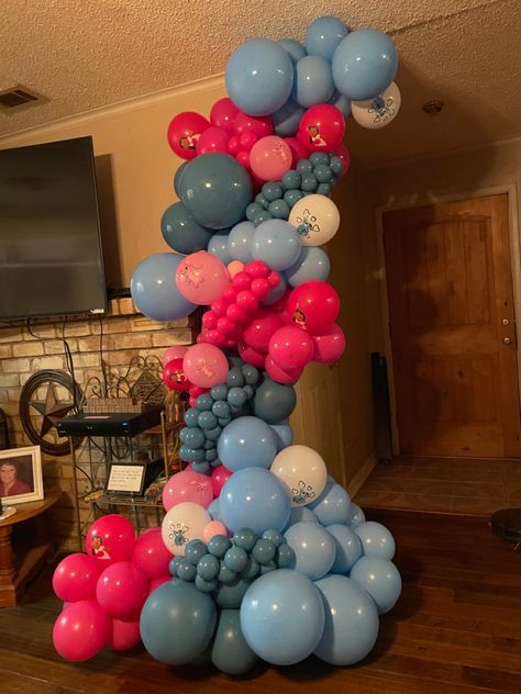 Lilo And Stitch Balloons, Lilo And Stitch Balloon Garland, Stitch Balloon Garland, Stitch Balloons, Stitch Birthday, Garland Ideas, Balloon Ideas, Stitch And Angel, Balloon Decor