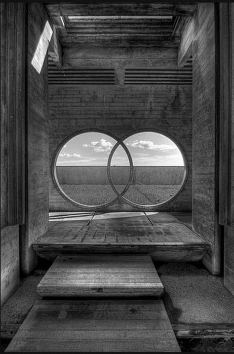 Circular Windows, Peter Zumthor, Carlo Scarpa, Brutalist Architecture, Gothic Architecture, Brutalism, Landscape Architecture, Art And Architecture, Architecture Photography