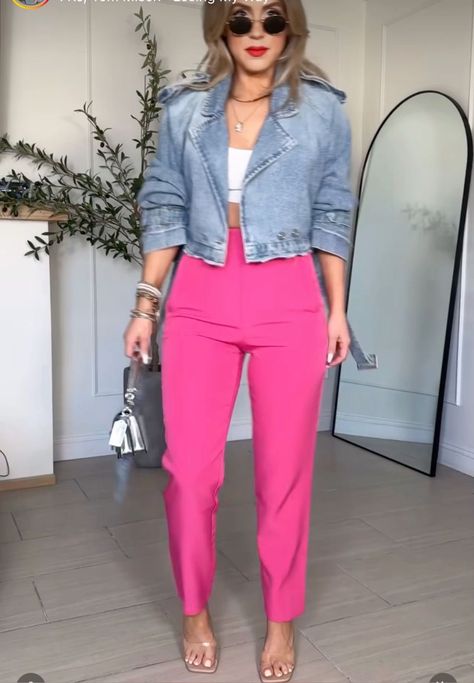 Pink High Waist Jeans For Work, Trendy Fitted Pink Jeans, Pink Full-length Jeans For Summer, Chic Pink Denim Pants, Pink Non-stretch Jeans For Fall, Looks Pinterest, Trendy Outfit Ideas, Color Blocking Outfits, Fall Outfit Ideas