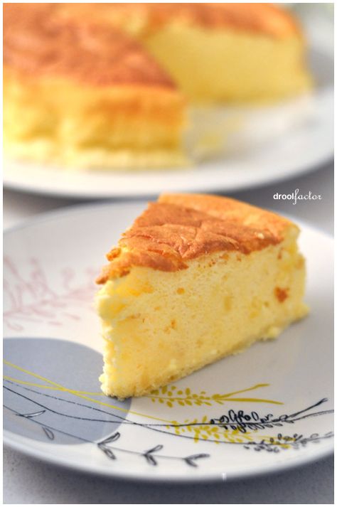 Japanese cake Japanese Cotton Cheesecake, Kuih Lapis, Cotton Cheesecake, Asian Meals, Japanese Cheesecake, Delectable Desserts, A Piece Of Cake, Weight Control, Yummy Sweets