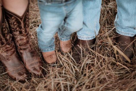 Family Photos With Cowboy Boots, Cowboy Boots Family Photos, Family Photos Cowboy Hat, Cowboy Boot Family Pictures, Country Maternity Photos Family, Maternity Pictures Cowboy Boots, Family Farm Photos, Photo Boots, Toddler Boots